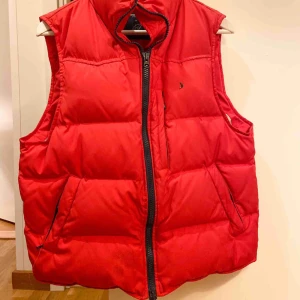  - Väst från Boomerang, storlek medium herr. I nyskick! 