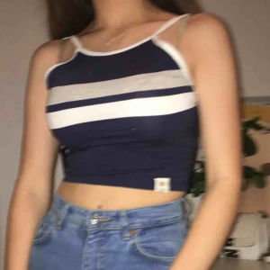  - Linne köpt i barcelona under semester men som tyvär aldrig användes mer än just då