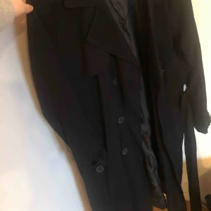  - Helt ny kappa, köpt för 400 aldrig använd! 