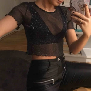  - Glittrig mesh top 