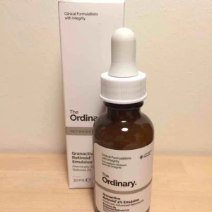  - Granactive Retinoid 2% Emulsion från The Ordinary. Nypris är 129 kr. Flaskan är full och produkten är endast testad ca 2 gånger. Säljes pga kommer inte till användning. Jag bjuder på frakten!