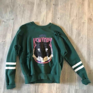  - Tröja från ginatricot, knappt använd! Möts upp i linköping eller så står köparen för frakt 💖💖