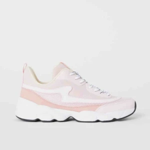  - Helt nya chunky sneakers från h&m