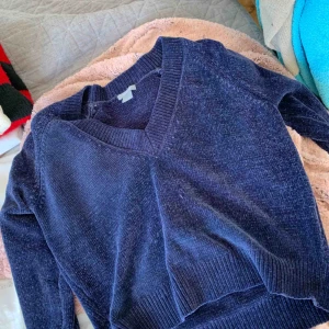  - Tröja från Lindex, använd 2-4 gånger