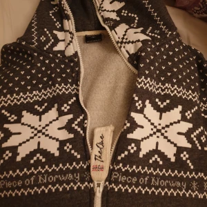  - One piece. Nyskick. 