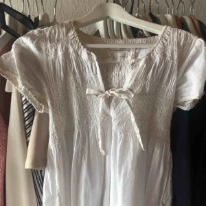  - Fin blus från Odd Molly, i nyskick. 