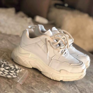  - Skor från Nelly . Använda max 2-3 ggr! 