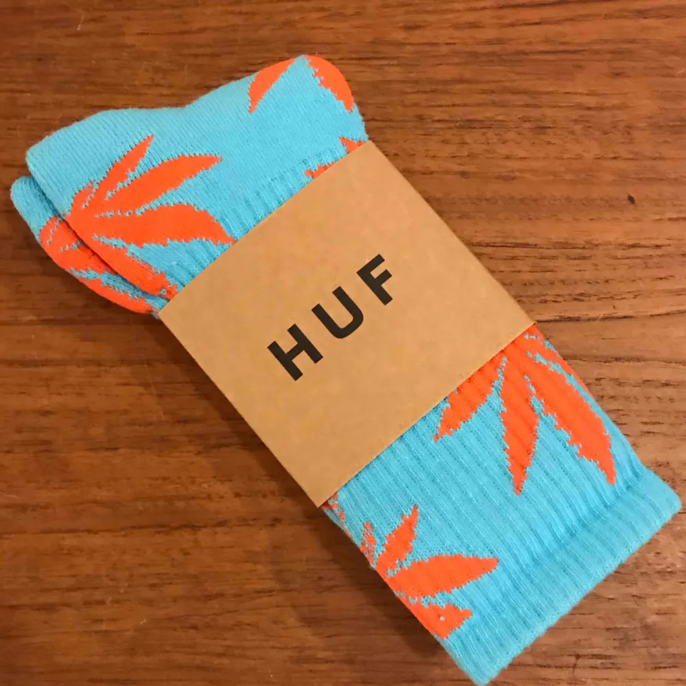 HUF strumpor i storlek 38-42, så passar dom flesta fötter och är super sköna! Skickas och kostar 50:- inkl frakt. . Accessoarer.