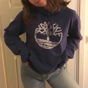  - Timberland hoddie! Perfekt till allt, i skidbacken, myskväll och snygga outfits
