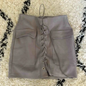  - fin kjol i fint skick kan fraktas