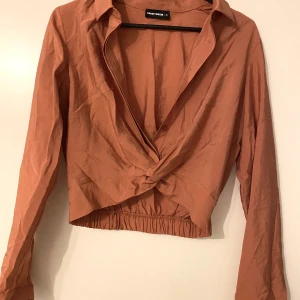 Tally Weijl skjorta - Oanvänd skjorta från Tally Weijl