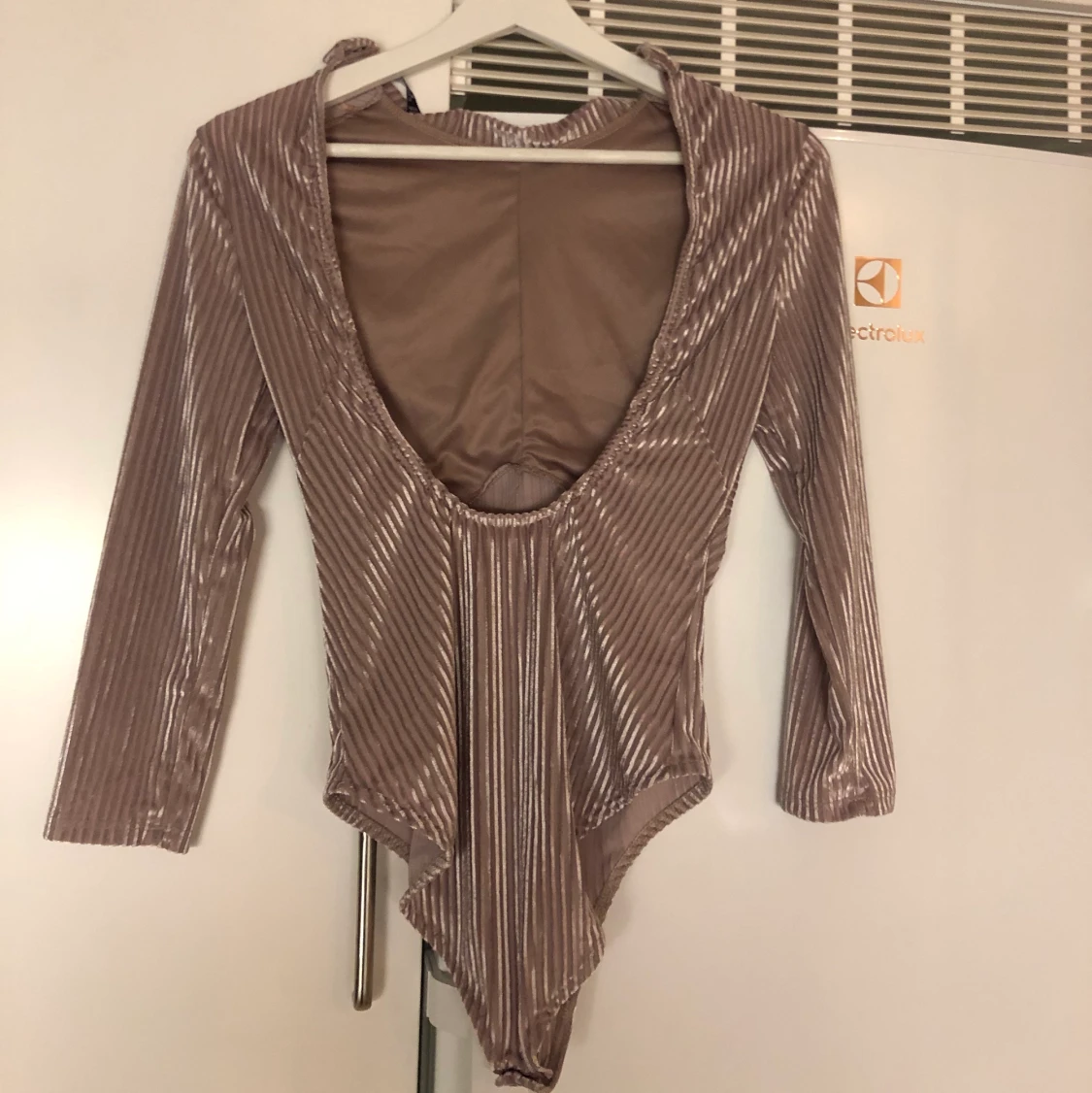 OANVÄND body från berhska  - 90