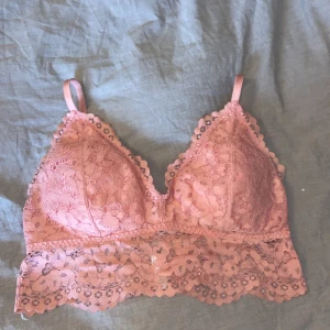 Spetsbh rosa - Snygg rosa spetsbh, använd 2 gånger! 