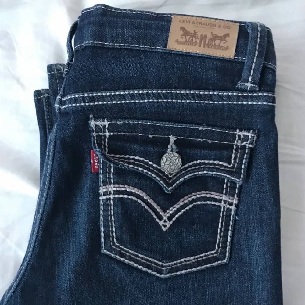 Favorit jeans, verkligen! För små för mej, inte använda så mycket är i gott skick!. Jeans & Byxor.
