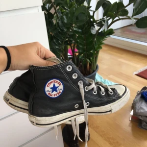  - Strl 36. Använt men fint skick. 75 kr