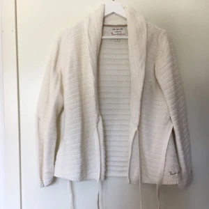  - Fin omlott kofta från Bondelid 