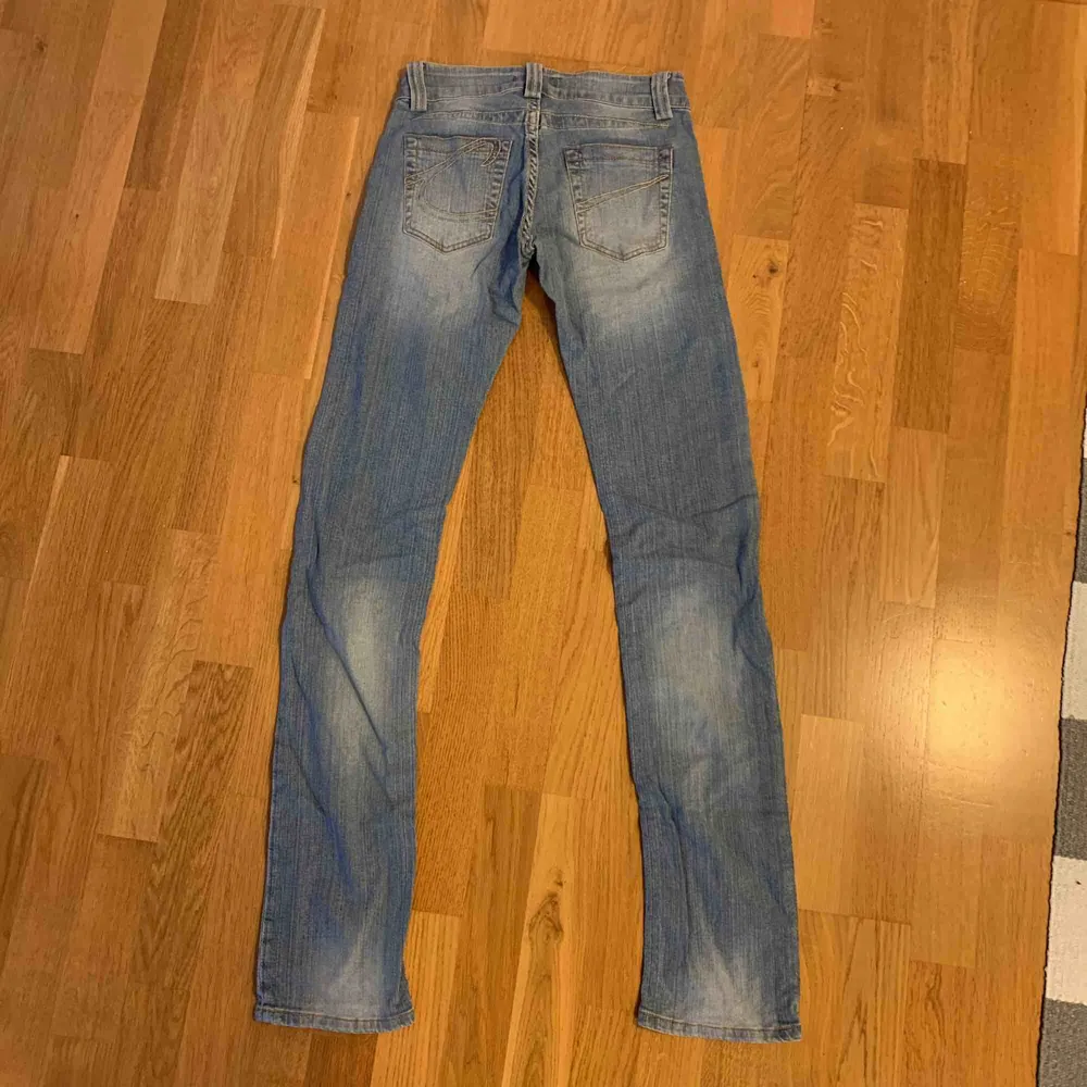 Jeans, långa (36), knappt använda . Jeans & Byxor.