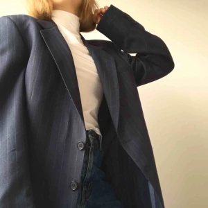  - Oversized kostym kavaj! Köparen står för frakt 