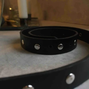  - Svart snyggt skärp från Gina tror jag. Hämtas utanför Halmstad eller skickas mot frakt❤️