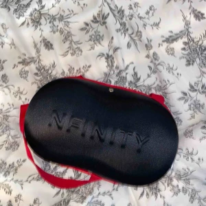  - Fina cheerleading skor. Änvända få gånger. Säljer pga att jag slutade för 3 år sen och dom har bara stått sen dess