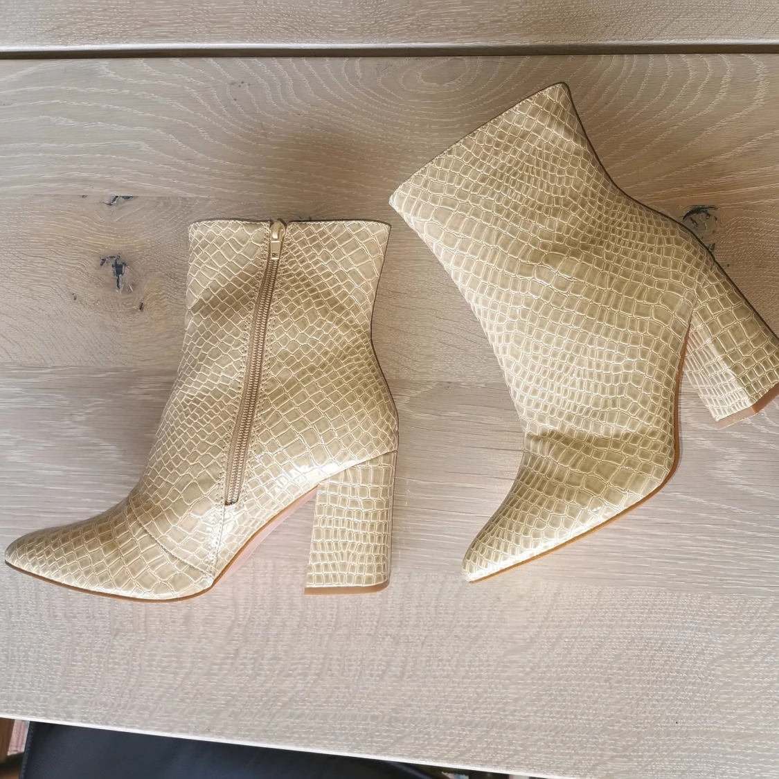 BOHOO stövletter Strl.39 - 90