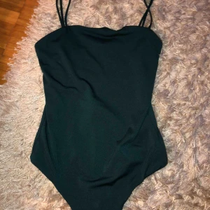 Body - Jätte fin body från bikbok alldrig använd! 