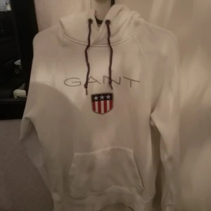 Gant hoodie nyskick  - Knappt använd nypris 1099kr pris kan diskuteras