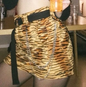 Tiger kjol - Frakt tillkommer 