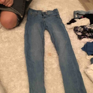  - 75 kr plus frakt finns i Lerum