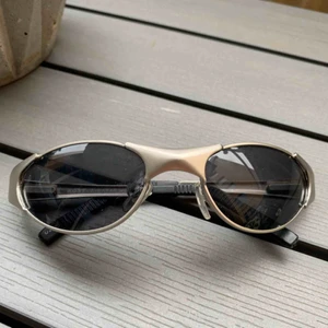  - Solglasögon köpta utomlands :) Frakt tillkommer 