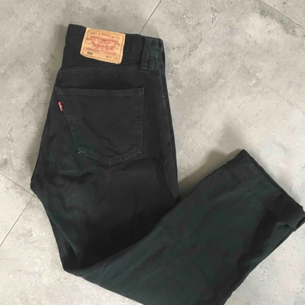 Vintage Levi 501s jeans in black / svarta / amazing condition !. Jeans & Byxor.