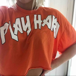  - Snygg tröja ifrån forever 21! Bra skick. Kan fraktas, mötas upp eller bytas.