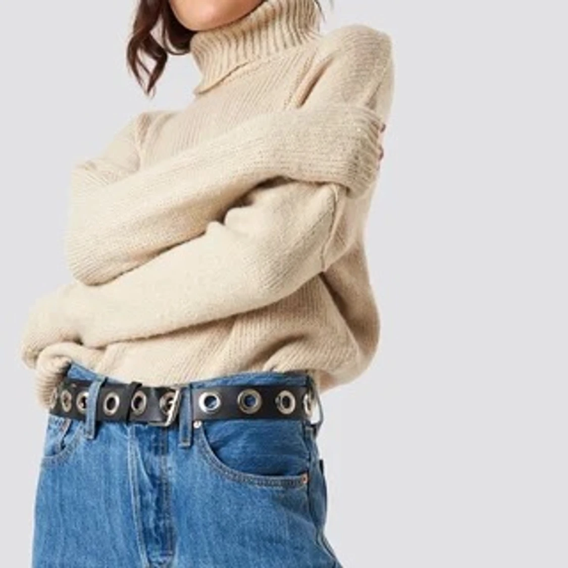 Bird eye detailed belt