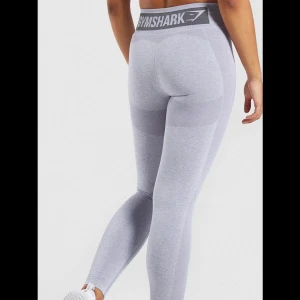 Gymshark tights - Använda få gånger, köpare betalar frakt. Kan även mötas i Stockholm C