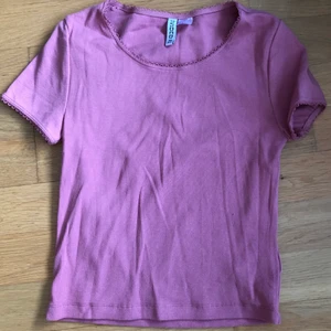 Crop top, storlek S - Rosa crop top, den är oanvänd och i perfekt skick. 