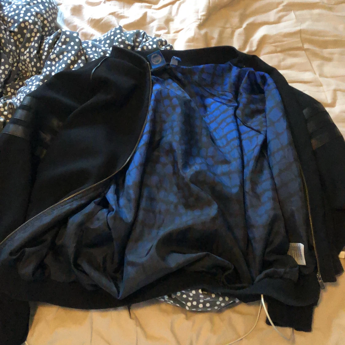 Bomberjacka från adidas  - 90