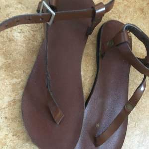 Handmade brown leather sandals, worn only once, size 39