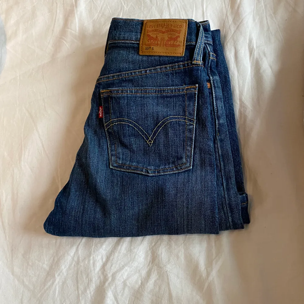 Jättefina jeans från Levis i modellen 501. Köparen står för frakten!. Jeans & Byxor.