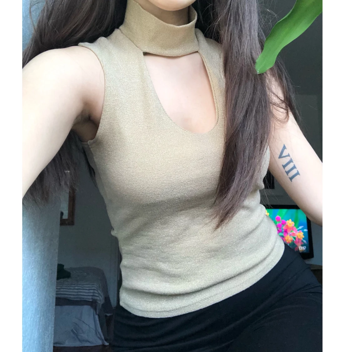 Linne med turtleneck och urrigning - 90