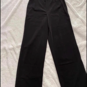 Kostymbyxor - Superfina, något korta på mig som är 173