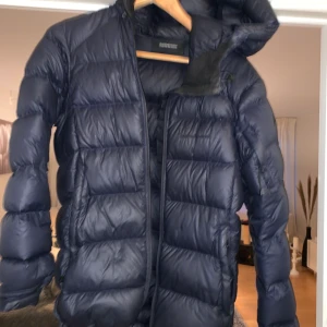 Peak performance jacka  - Peak performance jacka storlek s! Jätte fint skick! 