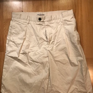 Acne Studios shorts vita size M - Fina vita shorts 
