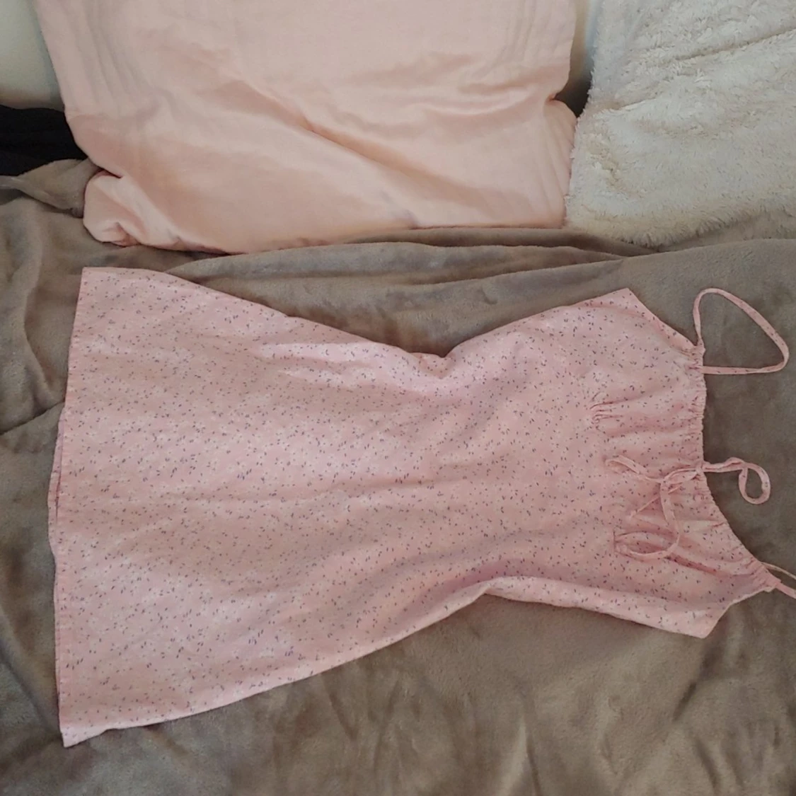 Charlotte russe sommarklänning💕 - 90