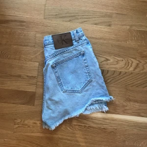  - Celvin Klein shorts i snygg ljus färg