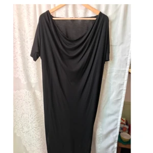  - Klänning från Dagmar  Använd 1 gång Ordinarie pris: 1995:-