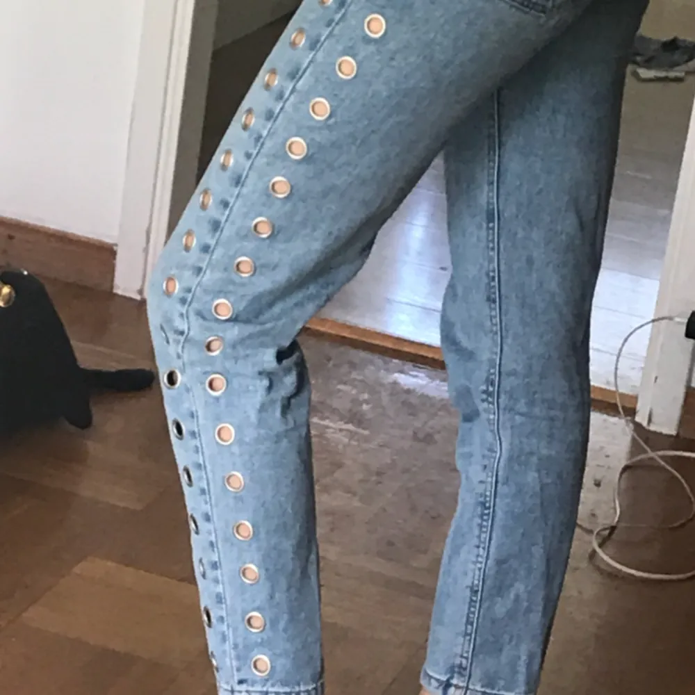 Supernice jeans från Pull & Bear, gott skick.🌷 (Fraktar endast pga bor inte i Stockholm för tillfället).⭐️. Jeans & Byxor.