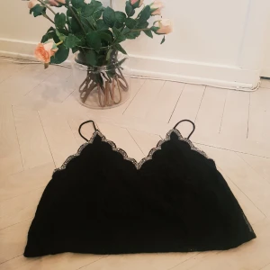  - Linne ifrån bikbok sparsamt använt! Medium