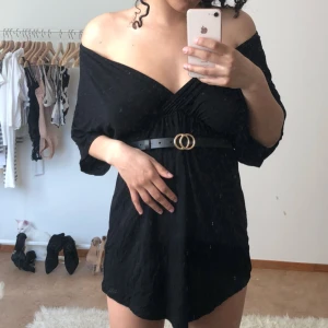  - bälte ingår EJ. från ginatricot. FRI FRAKT