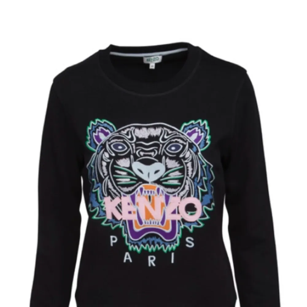 Kenzo tröja, aldrig använd till och med lappar (syns på bilden) Äkta såklart och kvitton finns.  Köpt för: 2099 . Tröjor & Koftor.