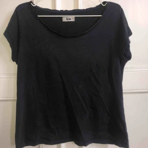  - Snygg washed svartgrå acne tröja! Ganska använd men välbehållen, sitter snyggt och smickrande!